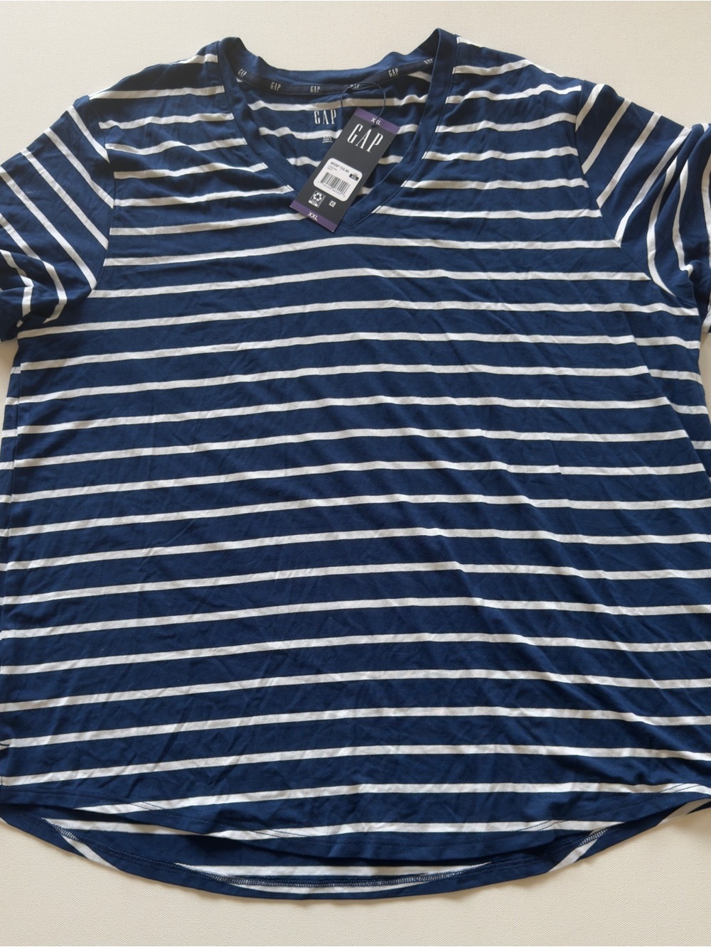 NWT Gap Women's Soft V-Neck Short Sleeve Tee Size XXL (C1)